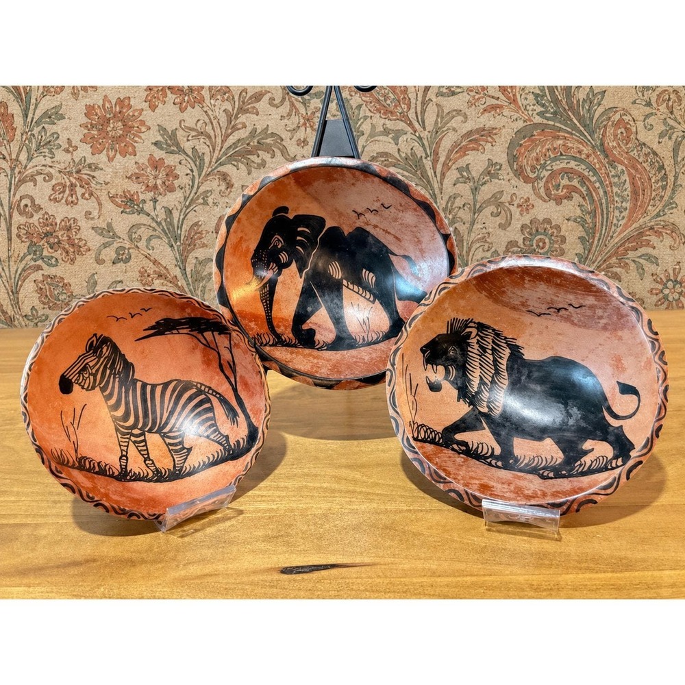 Exotic Carved & Painted Wooden African Bowls Elephant, Giraffe, Lion, & Zebra